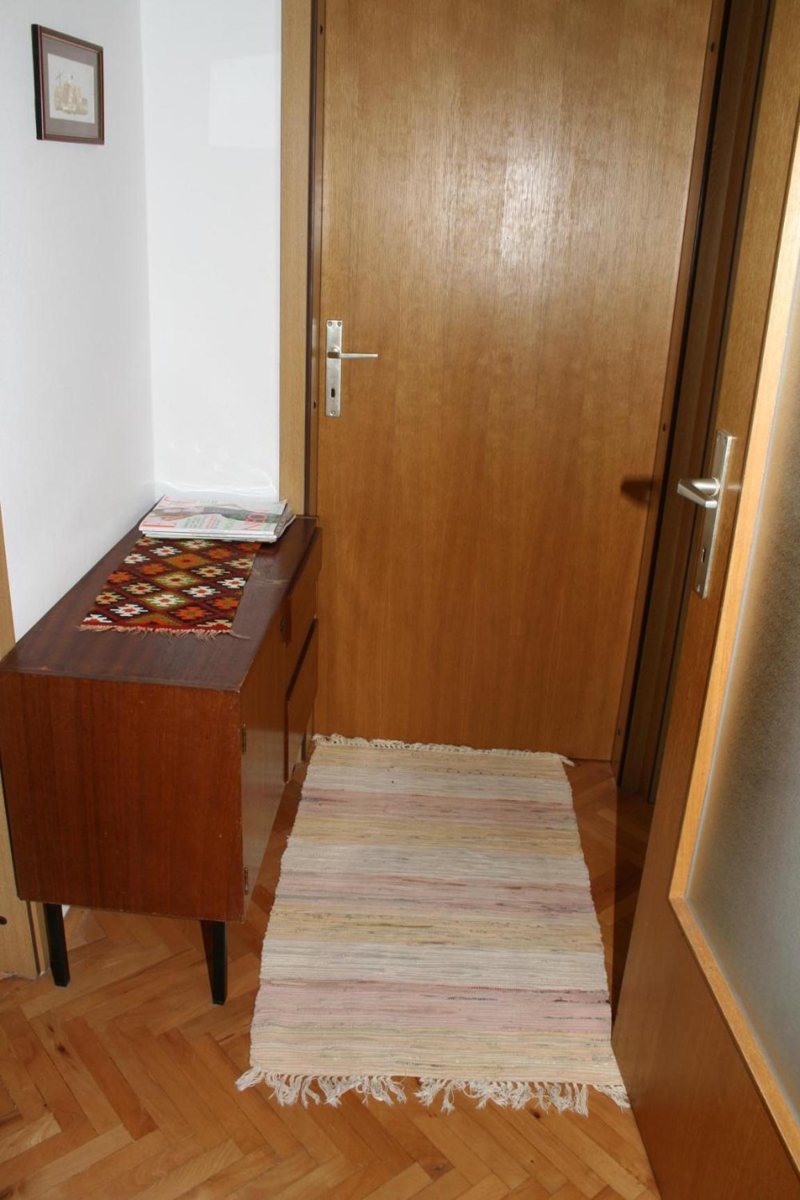 Apartments By The Sea Podgora, Makarska - 2615 Bilik gambar