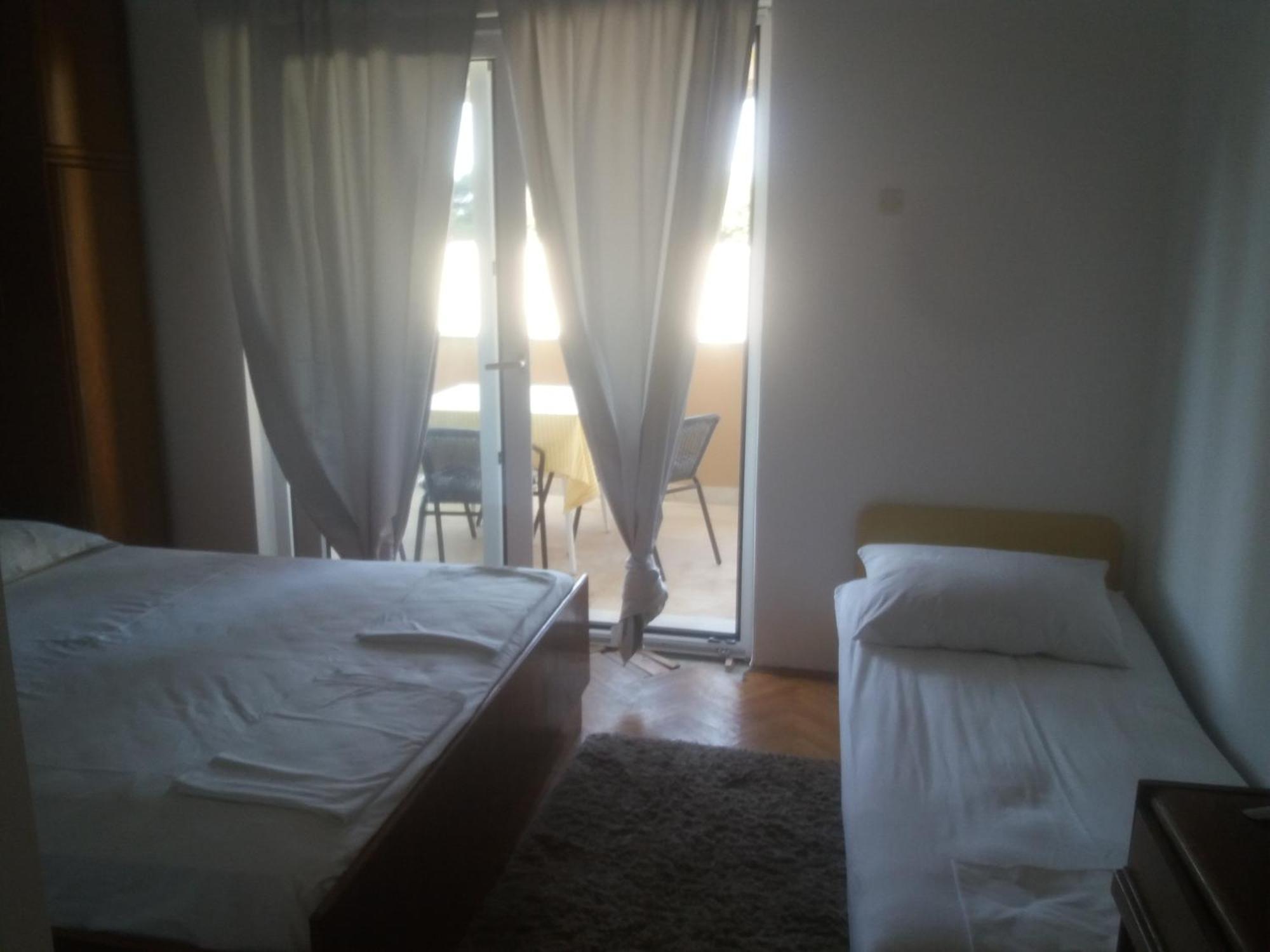 Apartments By The Sea Podgora, Makarska - 2615 Bilik gambar